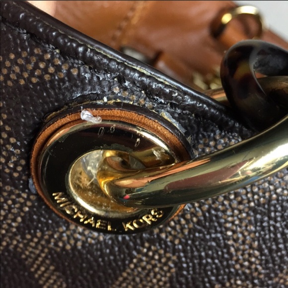 Authentic Michael Kors signature bag - Picture 6 of 6